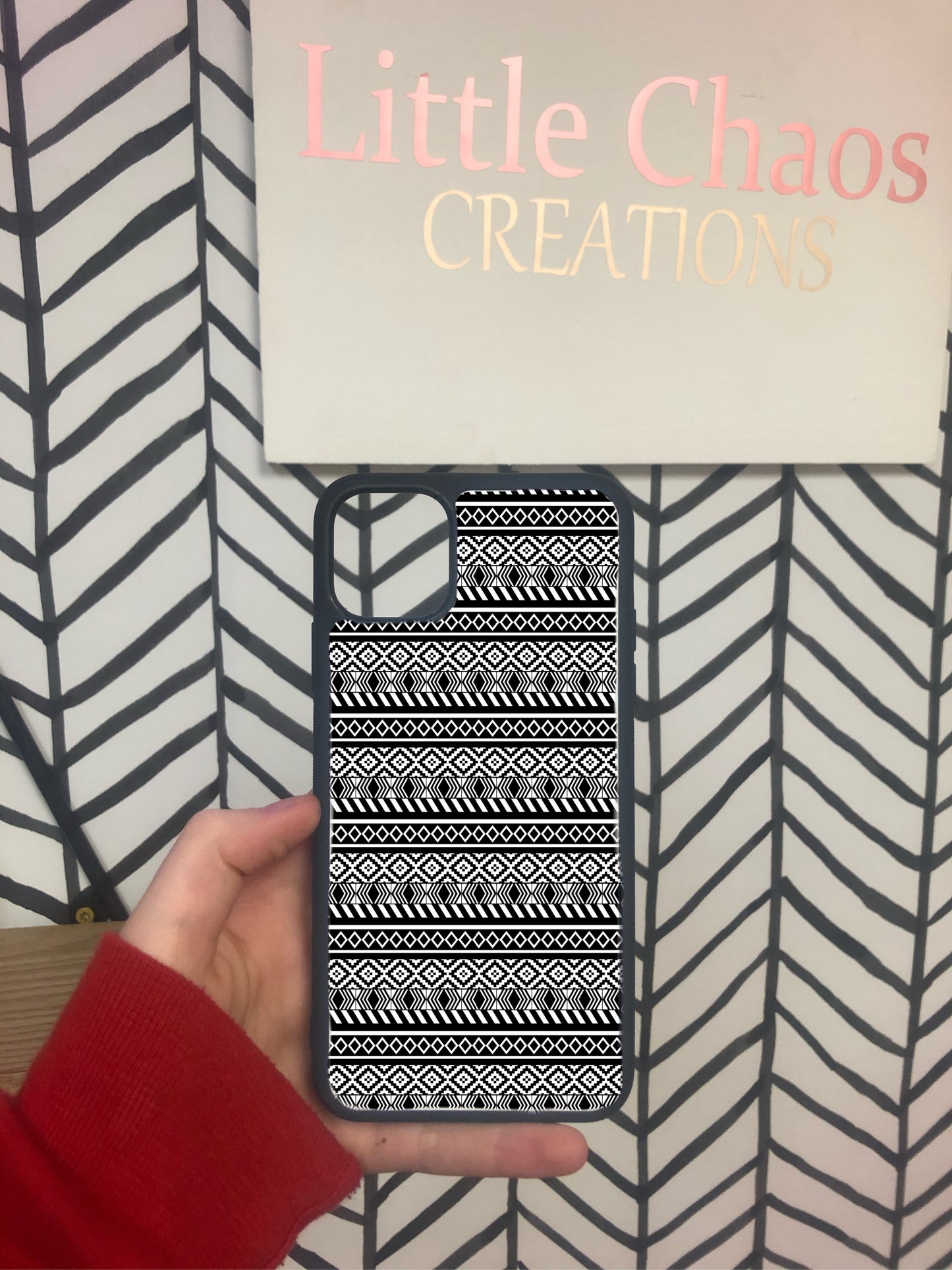 B&W print phone case